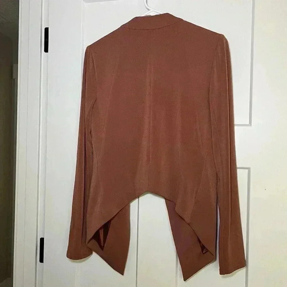 BCBGeneration Jacket Burnt Orange Women’s Size M Long Sleeve Shoulder Pads - Picture 3 of 7